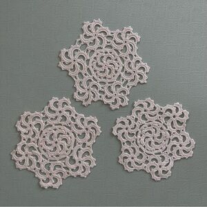 Vintage Lace Doilies - Set of 3